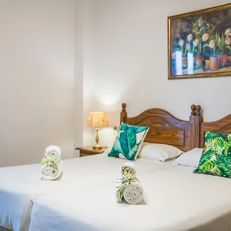Ferienhaus For 12 Guests, Petra (Mallorca)