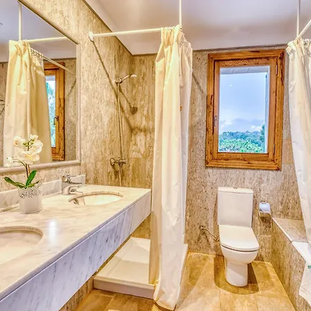 For 12 Guests, Ferienhaus Petra (Mallorca)